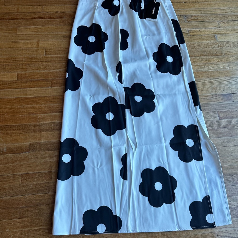 White Maxi A-line Skirt for Casual Resort Wear